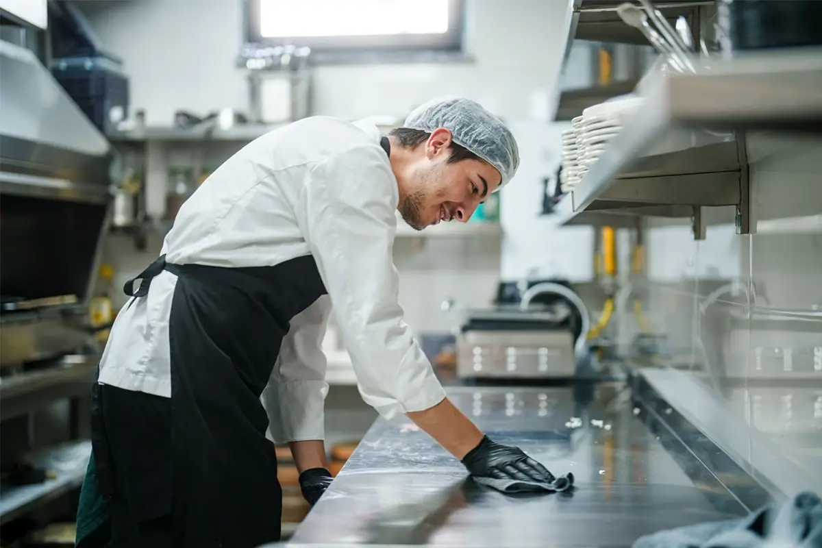 Sicurezza alimentare HACCP: proteggi la tua attività e tutela i tuoi clienti - Forsic Sicurezza alimentare HACCP: proteggi la tua attività e tutela i tuoi clienti - Forsic